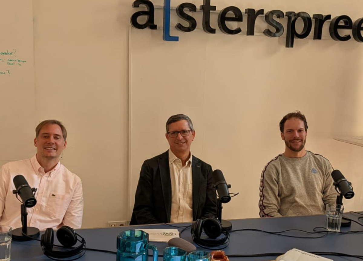 Drei Gäste zu Gast bei lachsblau