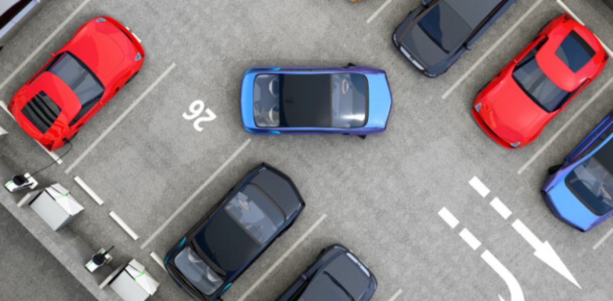 Wie sinnvoll ist der Parkschadenschutz in der Kfz-Versicherung? Bild: Adobe Stock/chesky