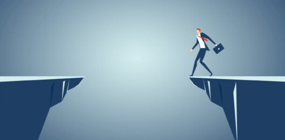 Auf einmal ist sie da – die Rentenlücke. Hier sollten Vermittlerinnen und Vermittler beizeiten auf Sicht fahren und richtig beraten. Bild: Adobe Stock/chaliya