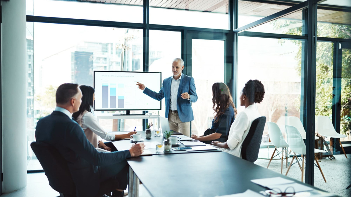 Unternehmen suchen zunehmend Rat bei Vermittlern